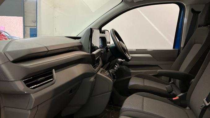 Volkswagen Transporter T32 Swb Diesel 2.0 TDI 150 Commerce Pro S Van [5 Plus] - Image 25